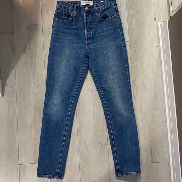 Aritzia💗Yoko HRise Slim 28L💗EUC - Picture 9 of 15